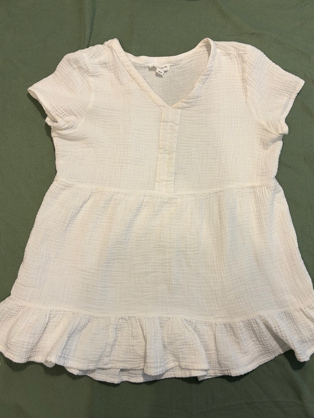 beachlunchlounge Cream Gauze V-Neck Peplum Tee - Short Sleeve